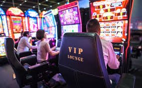 Live Baccarat dealer table on eyangtogel live with multi-camera feed showing card deal and player interface